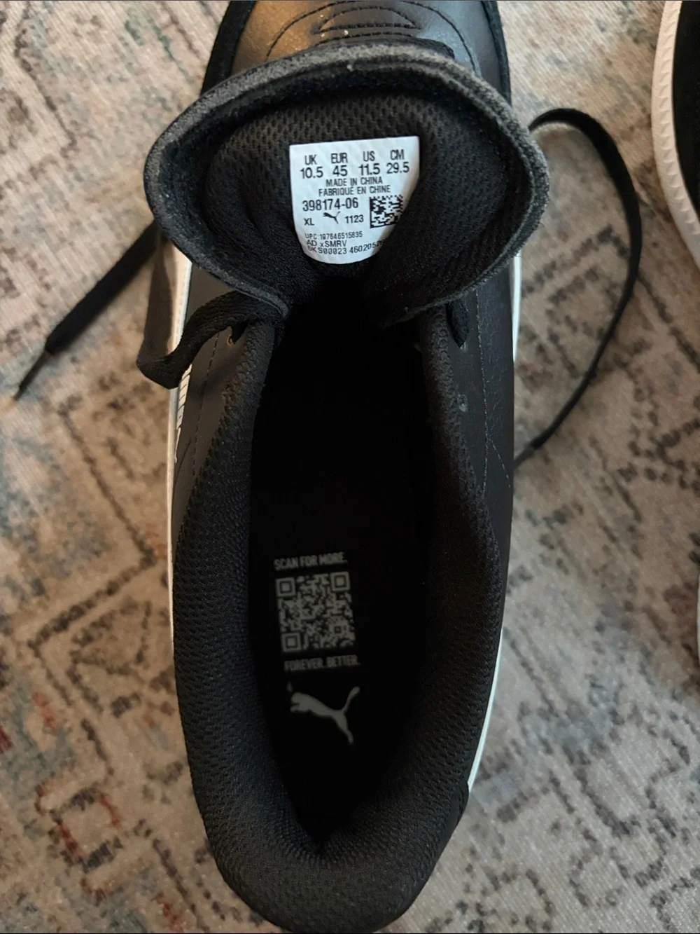 Puma Men’s Black and White Classic Low-Top Sneakers